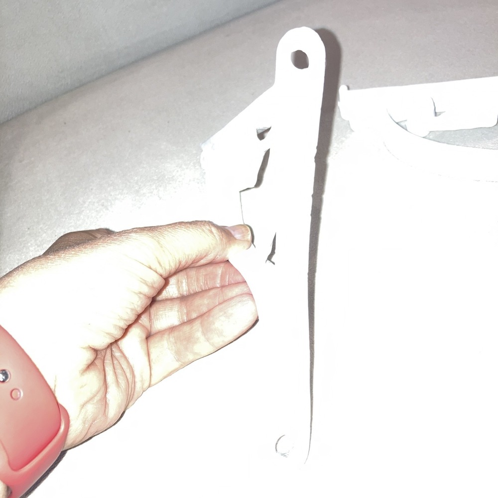 White Cast Iron‎ Shelf Brackets – Decorative Scroll & Leaf – Farmhouse Style - Picture 4 of 5